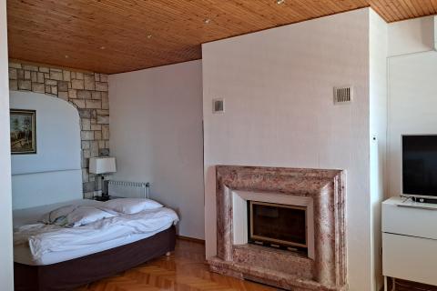 Lovran,višestambena obiteljska kuća s pogledom na more