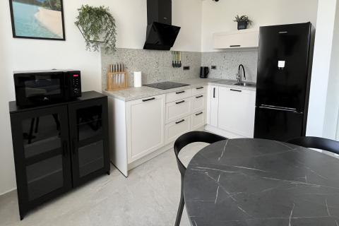 Istra, Poreč - okolica, stan s dvije spavaće sobe i pogledom na more