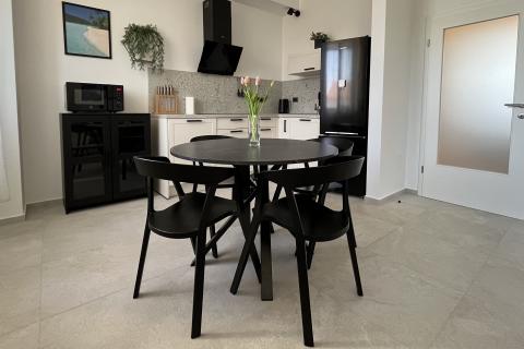 Istra, Poreč - okolica, stan s dvije spavaće sobe i pogledom na more