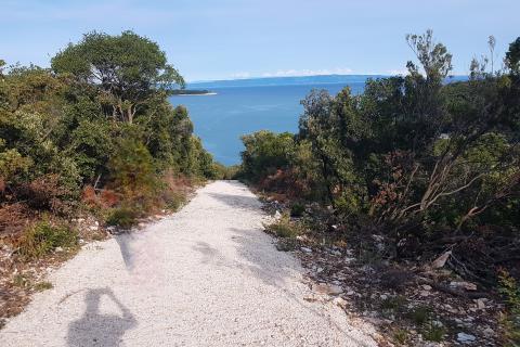 Terreno non edificabile Krnica, Marčana, 750m2