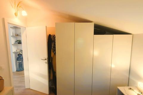 Senj-  predivan stan 1. red do mora 101 m2