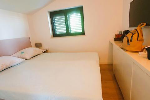 Senj-  predivan stan 1. red do mora 101 m2