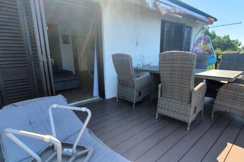 Senj-  predivan stan 1. red do mora 101 m2