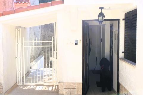 Senj-  predivan stan 1. red do mora 101 m2