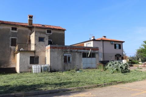 Istra, Novigrad, okolica, unikatna autohtona istarska kuća s vrtom - samo 30 metara od mora