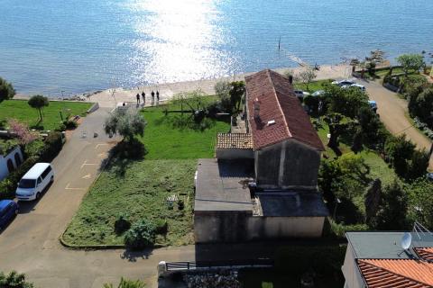 Istra, Novigrad, okolica, unikatna autohtona istarska kuća s vrtom - samo 30 metara od mora