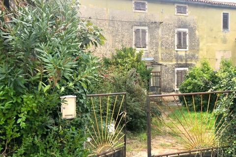 Istra, Novigrad, okolica, unikatna autohtona istarska kuća s vrtom - samo 30 metara od mora