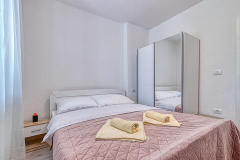 Apartmanska kuća u blizini Novigrada