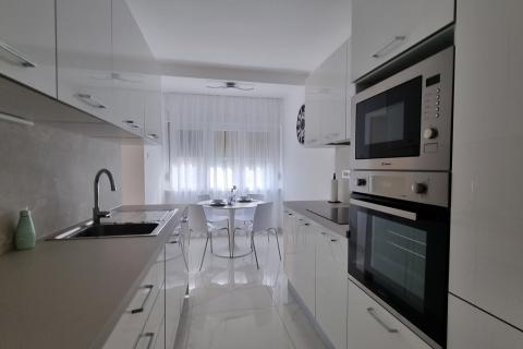 Opatija, Volosko, Stan 2S+DB, površine 68m2, novoadaptiran