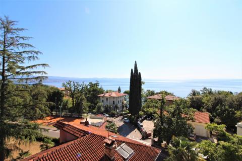 OPATIJA,LOVRAN- 2. RED DO MORA, stan 140 m2, balkon, parking, pogled na more
