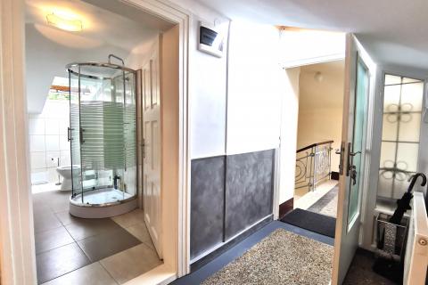 OPATIJA,LOVRAN- 2. RED DO MORA, stan 140 m2, balkon, parking, pogled na more