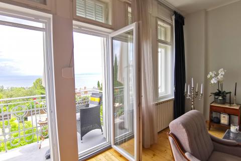 OPATIJA,LOVRAN- 2. RED DO MORA, stan 140 m2, balkon, parking, pogled na more