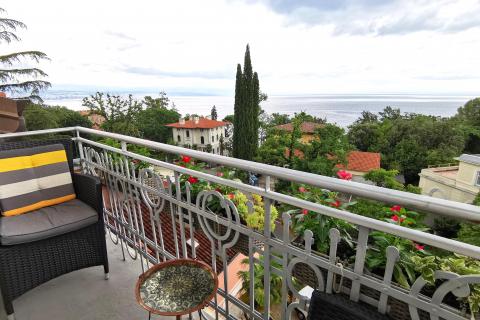 OPATIJA,LOVRAN- 2. RED DO MORA, stan 140 m2, balkon, parking, pogled na more
