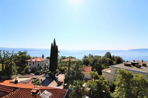 OPATIJA,LOVRAN- 2. RED DO MORA, stan 140 m2, balkon, parking, pogled na more