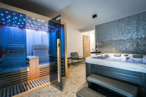 Stari Laz - luksuzna kuća za odmor sa okućnicom 758 m2