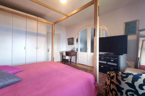 OPATIJA- stan 3S+DB u vili, 100 m od mora, parking, balkon, pogled na more