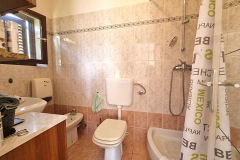 OPATIJA- stan 3S+DB u vili, 100 m od mora, parking, balkon, pogled na more