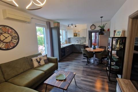 Otok Krk, grad Krk - 2S stan u prizemlju