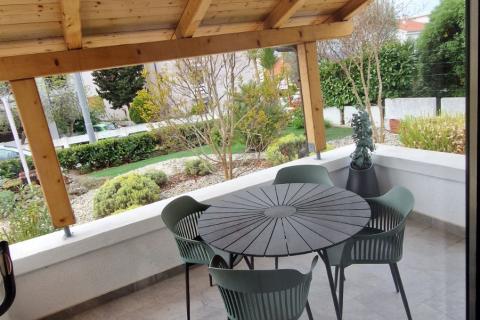 Otok Krk, grad Krk - 2S stan u prizemlju