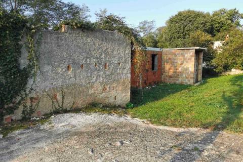 Istra-Krnica, građevinsko zemljište i objekt