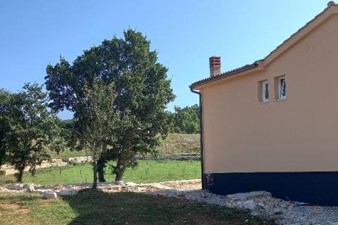 Istra,Štokovci-kuća s bazenom i okućnicom