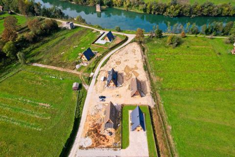 Karlovac, Brođani - A frame kuća za odmor uz Žitnu lađu