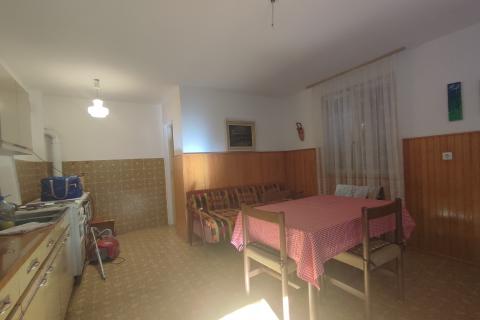 Дом Vodoteč, Brinje, 140m2