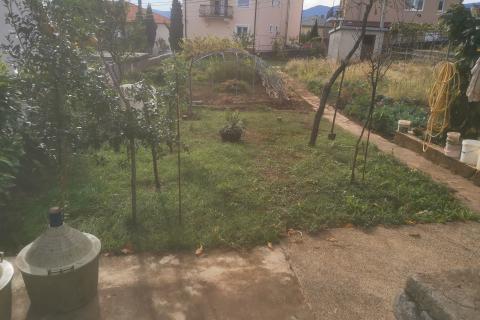 Rijeka, Grbci, Kuća 396 m2 s tri etaže i dva pomoćna objekta