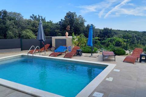 Istra, Duga uvala - nova kuća s bazenom, pogled na more