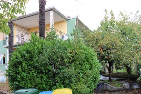 Istra, Umag Punta,  samostojeća kuća na samo 300 metara udaljenosti od plaže!