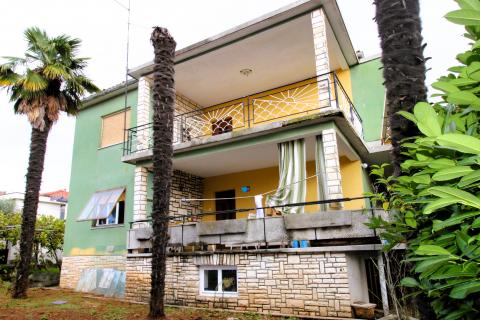 Istra, Umag Punta,  samostojeća kuća na samo 300 metara udaljenosti od plaže!