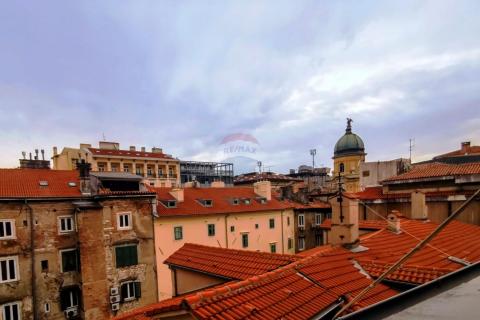 Rijeka, uži centar grada, stan 30m2