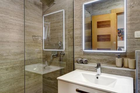 Dramalj, Crikvenica - kuća s bazenom