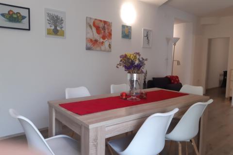 Istra, Pazin-okolica, stan za dugoročni najam s 4 spavaće sobe