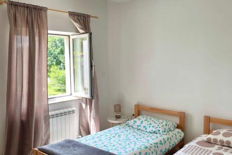 Istra, Pazin-okolica, stan za dugoročni najam s 4 spavaće sobe