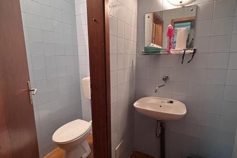 Istra, Pula, poslovni prostor u naselju Stoja