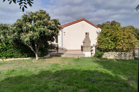 Huis Peruški, Marčana, 75m2