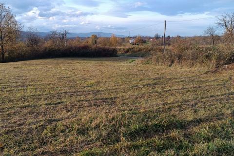 Terreno edificabile Tounj, 1.291m2