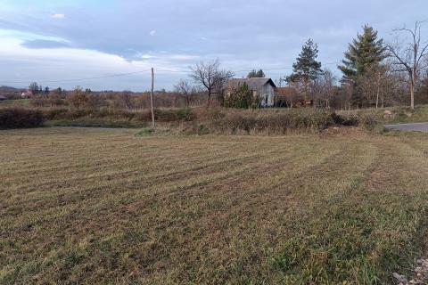 Terreno edificabile Tounj, 1.291m2