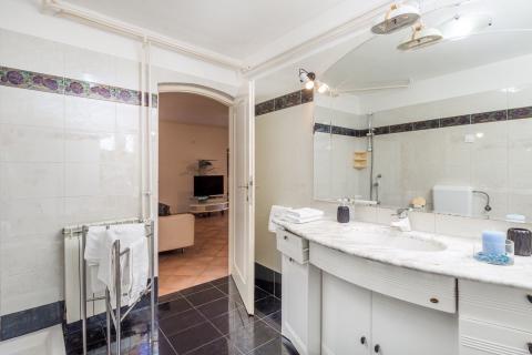 Matulji, Centar 2S+DB, 140 m2 s okućnicom