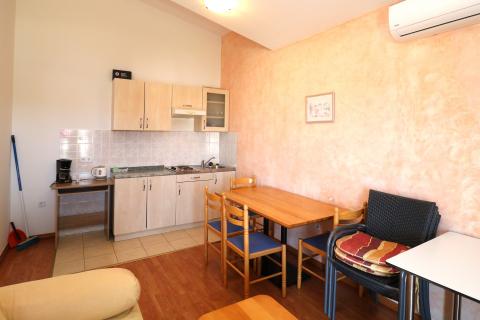 FUNTANA-stan 400 m do mora