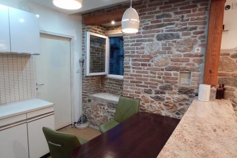 Rijeka, Centar – Stan 98 m2 za adaptaciju