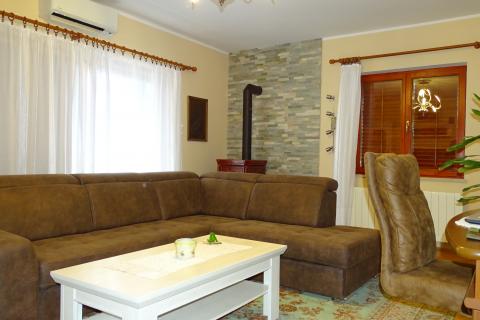 Casa Donja Vežica, Rijeka, 186m2