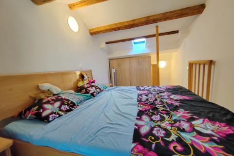 OTOK KRK,MALINSKA kamena kuća na prodaju 