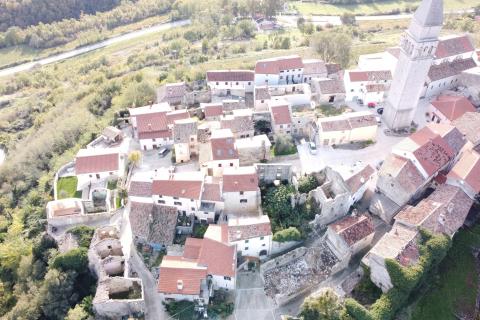 ISTRIA, PIĆAN - Old house 70 m2