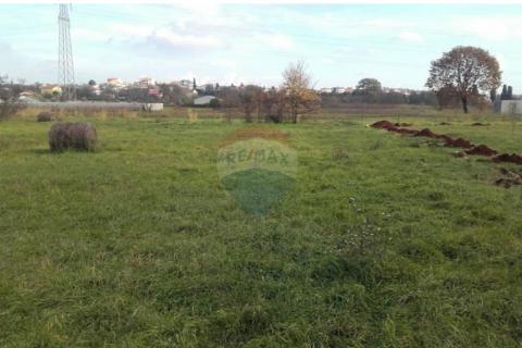 Pula, Busoler - poljoprivredno vikend zemljište s vodom