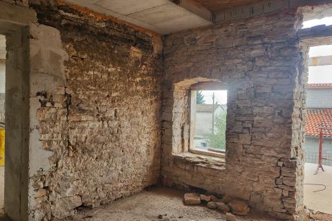 Istra, okolica Rovinja, Kanfanar, kamena kuća sa bazenom