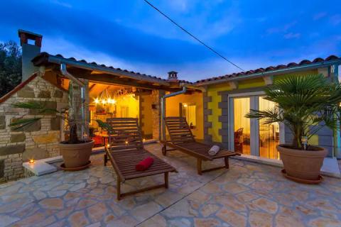 Haus Veli vrh, Pula, 175m2