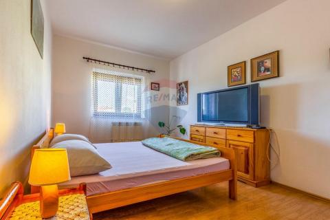 Дом Padulj, Pula, 400m2