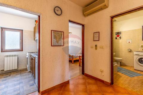 Дом Padulj, Pula, 400m2